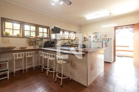 Casa para alugar com 300m², 4 quartos e 6 vagasCozinha