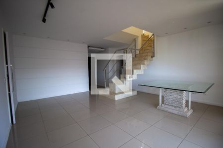 Sala de apartamento para alugar com 4 quartos, 286m² em Barra da Tijuca, Rio de Janeiro