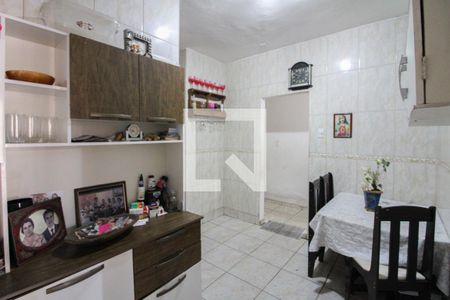 Casa à venda com 450m², 4 quartos e 6 vagasCozinha