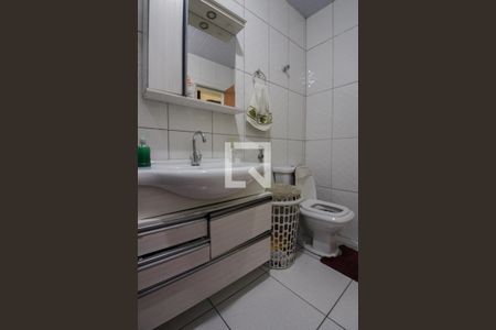 Casa à venda com 450m², 4 quartos e 6 vagasBanheiro da Suíte