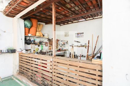 Casa à venda com 450m², 4 quartos e 6 vagasOutros