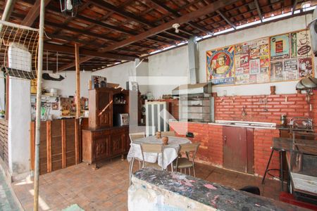 Casa à venda com 450m², 4 quartos e 6 vagasEspaço Gourmet