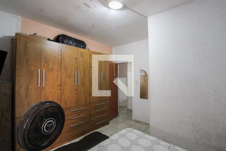 Casa à venda com 450m², 4 quartos e 6 vagasSuíte