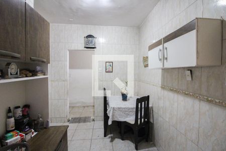 Casa à venda com 450m², 4 quartos e 6 vagasCozinha