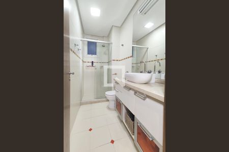 Apartamento à venda com 82m², 4 quartos e 1 vaga Apartamento à venda com 82m², 4 quartos e 1 vagaBanheiro