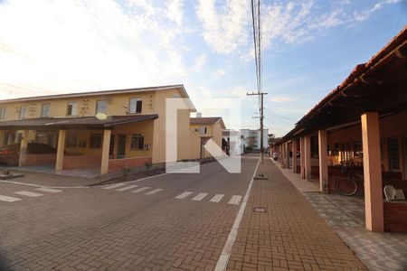 Casa de condomínio à venda com 70m², 2 quartos e 1 vagaÁrea comum