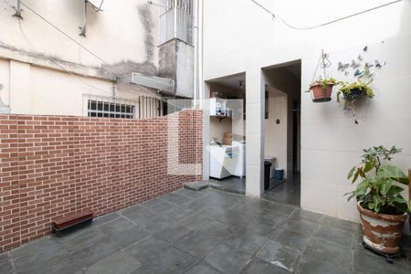 Casa à venda com 175m², 3 quartos e 2 vagas Casa à venda com 175m², 3 quartos e 2 vagasÁrea Externa