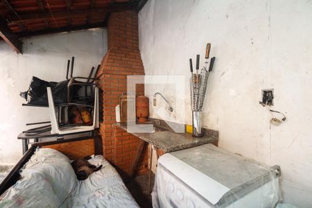 Casa à venda com 200m², 3 quartos e 2 vagasQuintal e Churrasqueira 