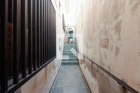 Casa à venda com 200m², 3 quartos e 2 vagasCorredor Lateral 