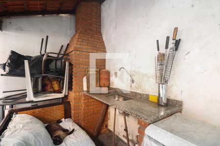 Casa à venda com 200m², 3 quartos e 2 vagasQuintal e Churrasqueira 