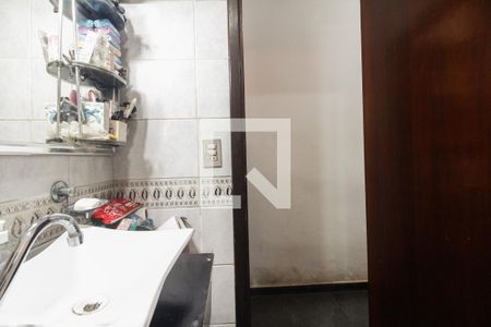 Casa à venda com 200m², 3 quartos e 2 vagasBanheiro Social 