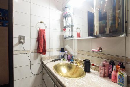 Casa à venda com 200m², 3 quartos e 2 vagasBanheiro Suíte 