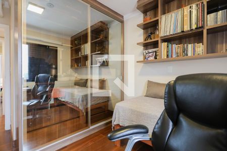 Apartamento à venda com 227m², 3 quartos e 3 vagasQuarto 2