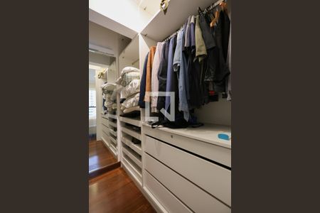 Apartamento à venda com 227m², 3 quartos e 3 vagasCloset da Suíte