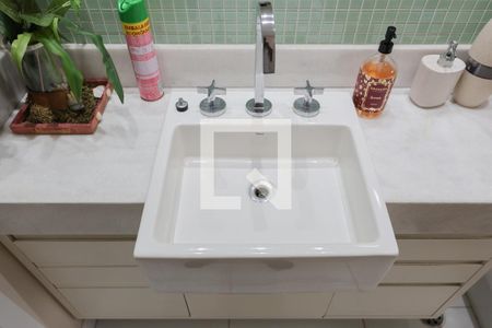 Apartamento à venda com 227m², 3 quartos e 3 vagasBanheiro social