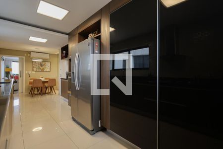 Apartamento à venda com 227m², 3 quartos e 3 vagasCozinha