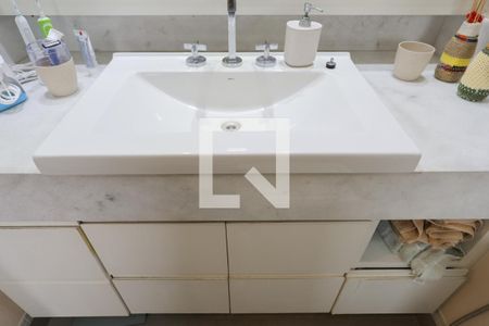 Apartamento à venda com 227m², 3 quartos e 3 vagasBanheiro da Suíte