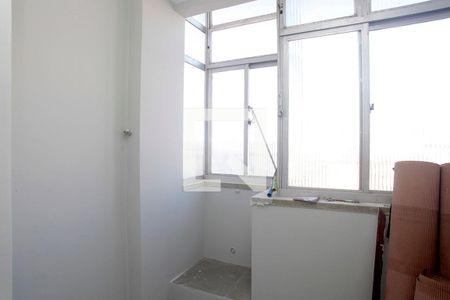 Apartamento à venda com 92m², 3 quartos e 1 vagaÁrea de Serviço