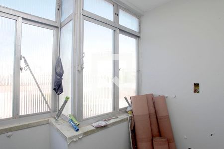 Apartamento à venda com 92m², 3 quartos e 1 vagaÁrea de Serviço