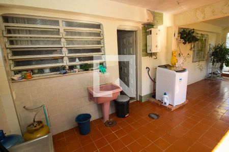 Casa à venda com 282m², 4 quartos e 3 vagasÁrea de Serviço