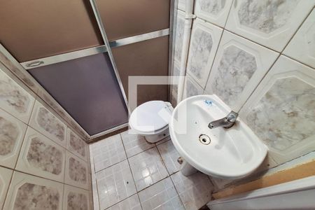 Casa à venda com 80m², 2 quartos e 1 vaga Casa à venda com 80m², 2 quartos e 1 vagaBanheiro da Suíte