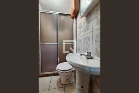 Casa à venda com 80m², 2 quartos e 1 vaga Casa à venda com 80m², 2 quartos e 1 vagaBanheiro da Suíte