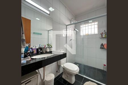 Casa à venda com 125m², 3 quartos e 3 vagasBanheiro