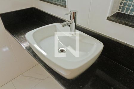 Casa à venda com 217m², 3 quartos e 4 vagas Casa à venda com 217m², 3 quartos e 4 vagasBanheiro