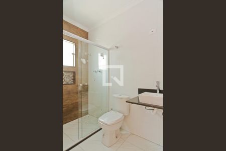 Casa à venda com 217m², 3 quartos e 4 vagas Casa à venda com 217m², 3 quartos e 4 vagasBanheiro da Suíte 2