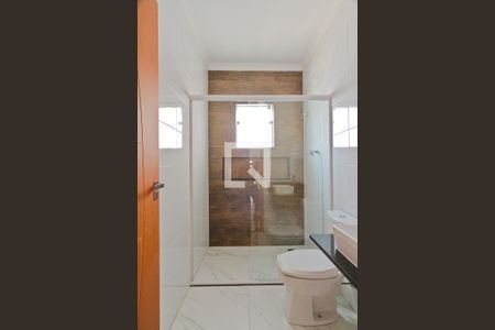 Casa para alugar com 218m², 3 quartos e 4 vagasBanheiro da Suíte 2