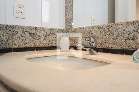 Apartamento à venda com 225m², 4 quartos e 4 vagasBanheiro da Suíte 4