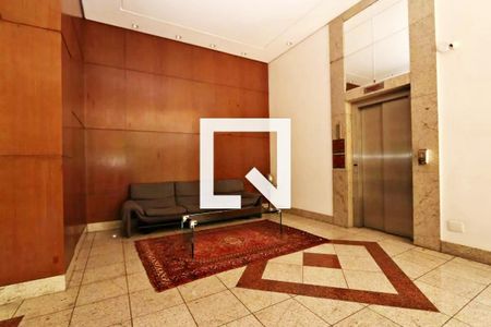 Apartamento à venda com 225m², 4 quartos e 4 vagasHall social