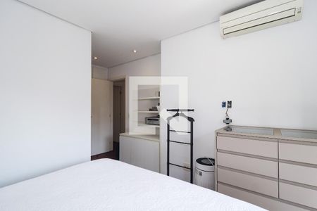 Apartamento à venda com 225m², 4 quartos e 4 vagasSuíte 1