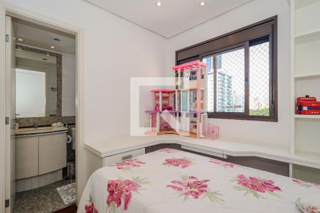Apartamento à venda com 225m², 4 quartos e 4 vagasSuíte 4