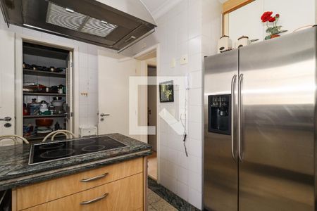 Apartamento à venda com 225m², 4 quartos e 4 vagasCozinha