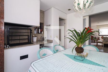 Apartamento à venda com 225m², 4 quartos e 4 vagasVaranda gourmet
