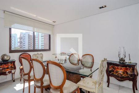 Apartamento à venda com 225m², 4 quartos e 4 vagasSala