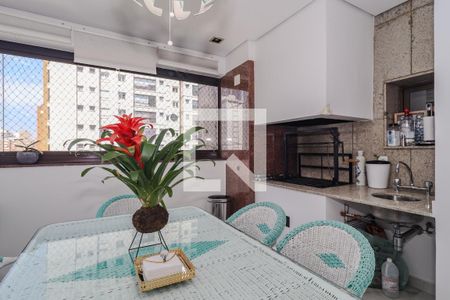 Apartamento à venda com 225m², 4 quartos e 4 vagasVaranda gourmet