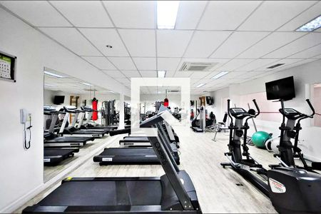 Apartamento à venda com 225m², 4 quartos e 4 vagasÁrea comum - Academia