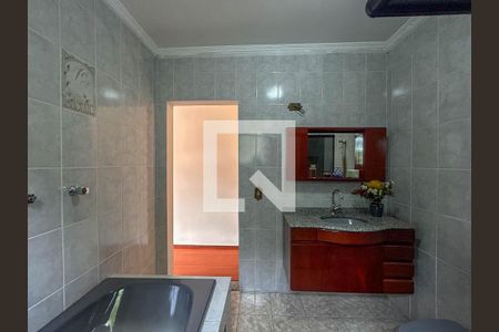 Casa à venda com 250m², 2 quartos e 3 vagasBanheiro da Suíte