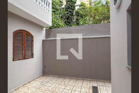 Casa à venda com 250m², 2 quartos e 3 vagasQuintal