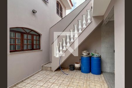Casa à venda com 250m², 2 quartos e 3 vagasQuintal