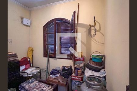 Casa à venda com 250m², 2 quartos e 3 vagasQuarto de Serviço