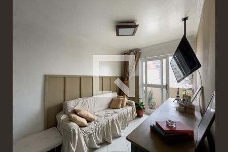 Sala de apartamento à venda com 2 quartos, 64m² em Vila Carmosina, São Paulo