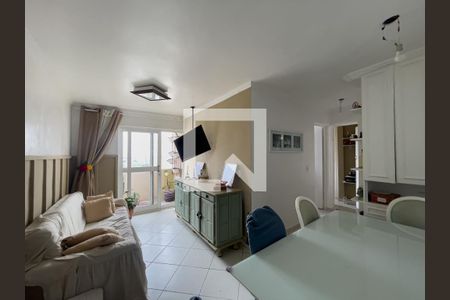 Sala de apartamento à venda com 2 quartos, 64m² em Vila Carmosina, São Paulo