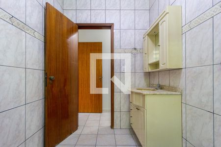 Casa à venda com 238m², 4 quartos e 3 vagas Casa à venda com 238m², 4 quartos e 3 vagasBanheiro - Social