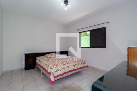 Casa à venda com 238m², 4 quartos e 3 vagas Casa à venda com 238m², 4 quartos e 3 vagasQuarto 2 - Suíte