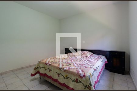 Casa à venda com 238m², 4 quartos e 3 vagas Casa à venda com 238m², 4 quartos e 3 vagasQuarto 2 - Suíte