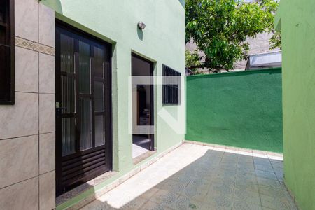 Casa à venda com 238m², 4 quartos e 3 vagas Casa à venda com 238m², 4 quartos e 3 vagasÁrea de Serviço