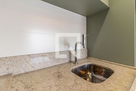 Cozinha de apartamento para alugar com 2 quartos, 35m² em República, São Paulo